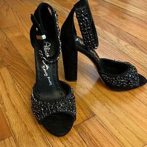 Alice and Olivia Vanessa Heels